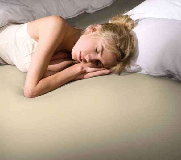 Простынь на резинке BELLA DONNA JERSEY powder