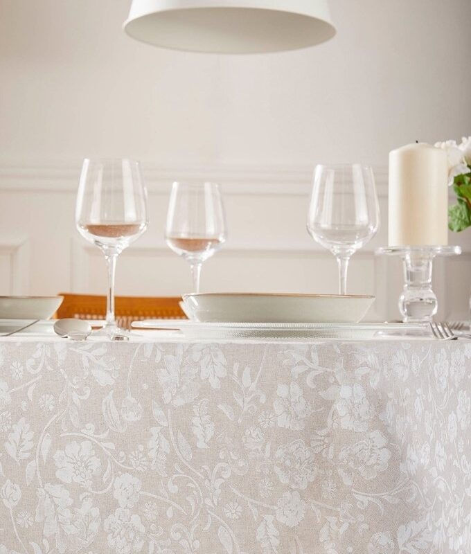 Скатерть Atenas LIVIA blanco